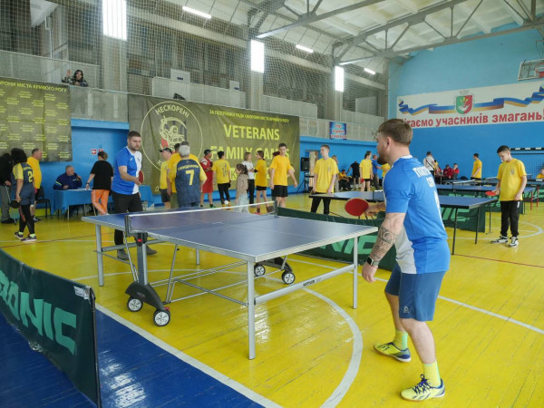 Кривий Ріг знову об’єднує ветеранів та їхні родини: «Veterans Family Games» продовжуються змаганнями з веслування на тренажерах та настільного тенісу3