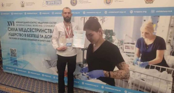 Криворіжець Олександр Ормонов став найкращим медбратом України0