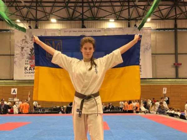 Криворізька каратистка виборола срібну медаль чемпіонату Європи0