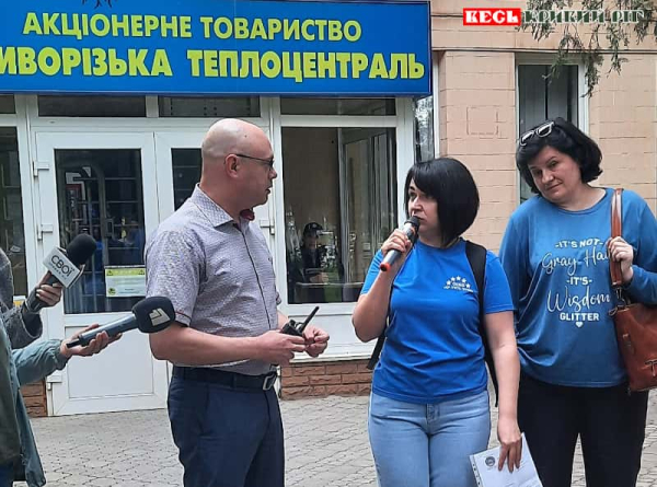 Максим Кустарьов спілкується зі ЗМІ Кривого Рогу
