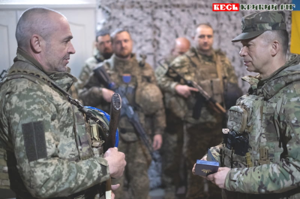 Криворізького добровольця Юрія Ковальчука нагородив Сирський