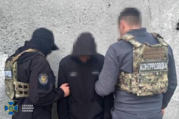 На Дніпропетровщині правоохоронці затримали неповнолітніх, яких росіяни завербували для скоєння диверсій1