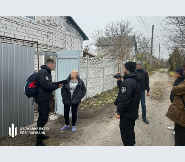 На Дніпропетровщині судитимуть командира військової частини, який змушував підлеглих будувати будинки для родичів5