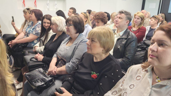 На Криворіжжі ділилися успішним досвідом залучення міжнародних партнерів до відновлення громад4