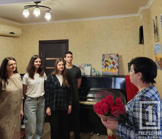 П'ятеро дітей – одна велика любов: мешканка Кривого Рогу Людмила Коломоєць отримала почесне звання «Мати-героїня»1