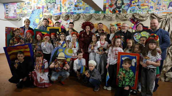 ПРО ЄДНІСТЬ СЕРДЕЦЬ, ДІТЕЙ, ФРАНЦІЮ ТА УКРАЇНУ9