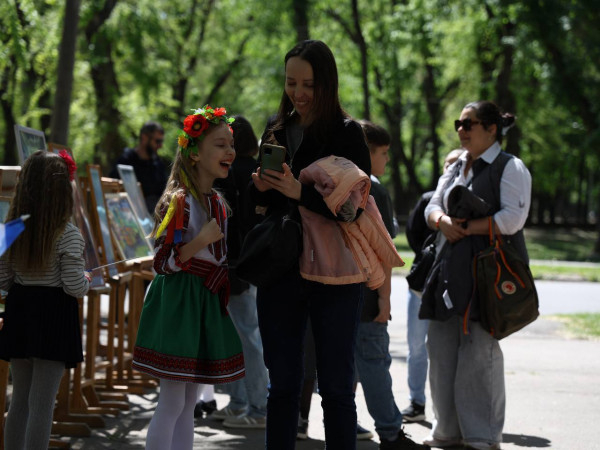 ПРО ЄДНІСТЬ СЕРДЕЦЬ, ДІТЕЙ, ФРАНЦІЮ ТА УКРАЇНУ0