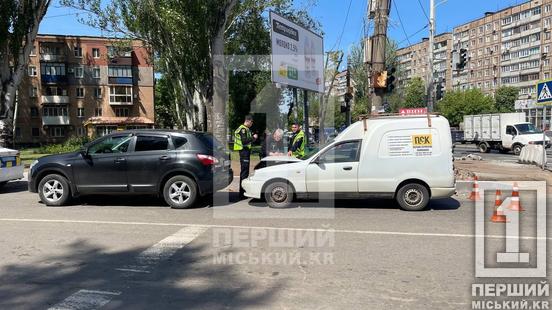 Різке гальмування коштувало пошкодженого бампера та капоту: на Гетьманській Lanos влетів у Nissan1