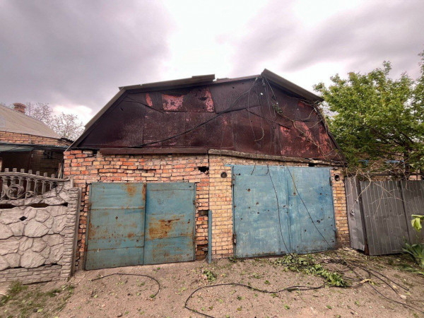 Росія завдала понад 30 атак по Нікопольському району: пошкоджені будинки, авто та квартира в багатоповерхівці5