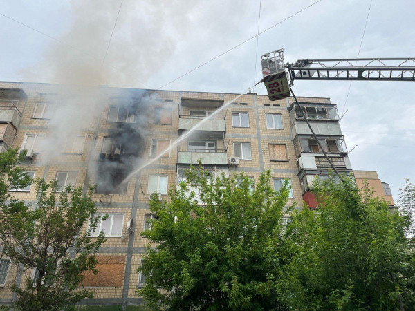 Росія завдала понад 30 атак по Нікопольському району: пошкоджені будинки, авто та квартира в багатоповерхівці3