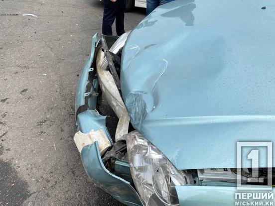 Складна ситуація на дорозі: на Володимира Великого зіштовхнулися Volkswagen та Chevrolet2