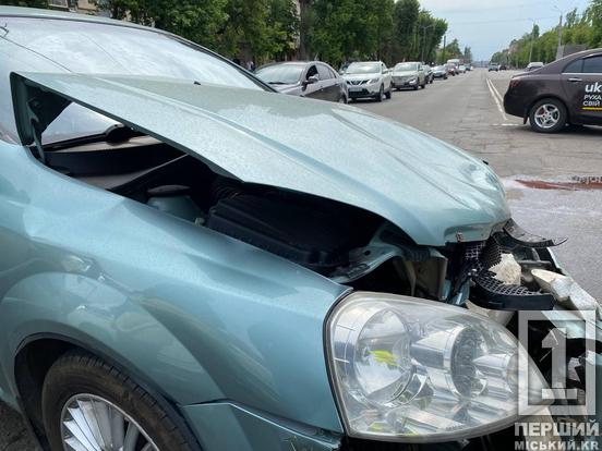 Складна ситуація на дорозі: на Володимира Великого зіштовхнулися Volkswagen та Chevrolet1