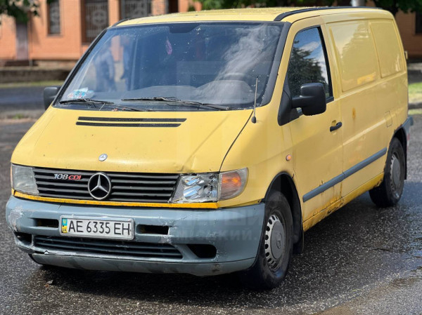 У Кривому Розі дорогу не поділили Mercedes та «Таврія» — жінка у лікарні3