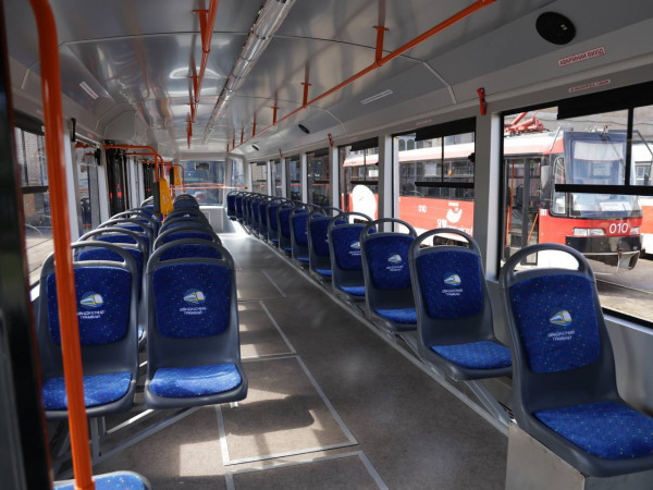 У Кривому Розі на лінію вийшов ще один капітально-відремонтований, а за фактом, майже новий трамвай0