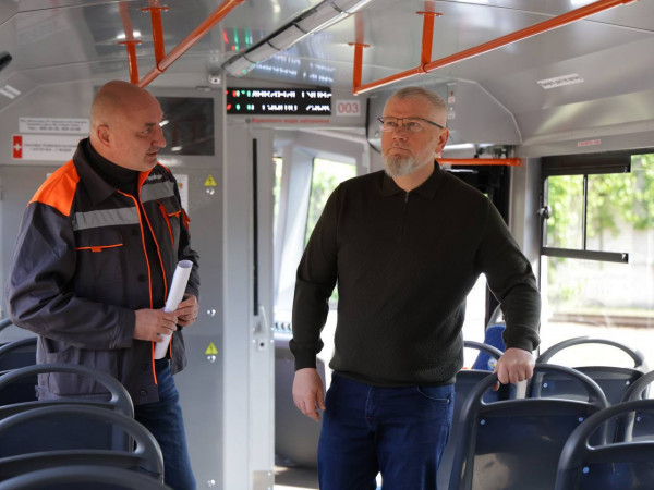 У Кривому Розі на лінію вийшов ще один капітально-відремонтований, а за фактом, майже новий трамвай5