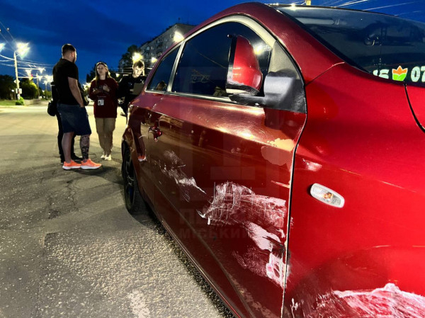У Кривому Розі в ДТП потрапили одразу чотири автівки, є постраждалі3