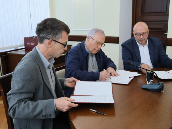 У Кривому Розі, в партнерстві міської влади та БО «Caritas Czech Republic», продовжується робота з модернізації лікарень та покращення надання медичної допомоги жителям2