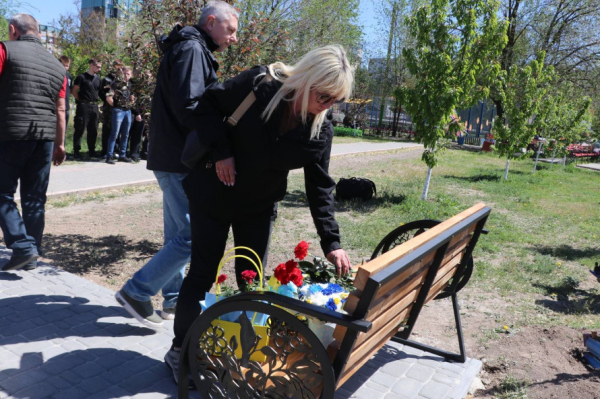 У Кривому Розі відкрили пам`ятний знак на честь Героя України Сергія Кандиби7