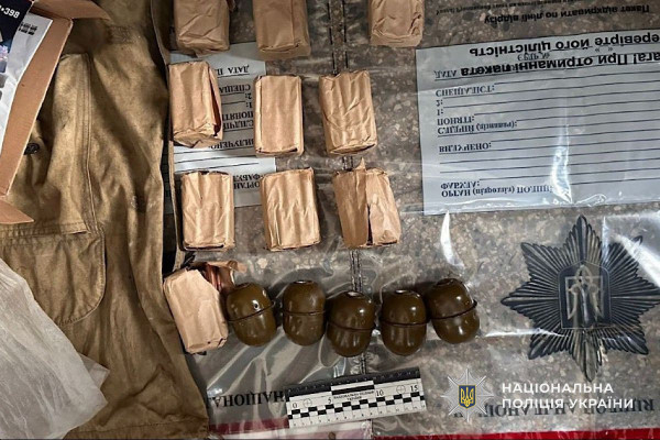 У Кривому Розі затримали чоловіка за збут боєприпасів та гранат: вилучено майже 250 набоїв0