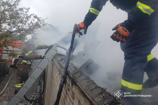 У Криворізькому районі горів житловий будинок — рятувальники ліквідували пожежу за годину0
