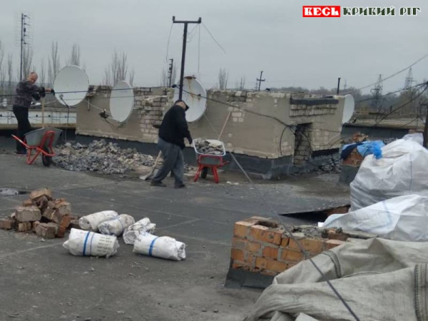 Ремонт даху в Криворізькому районі за допомоги Червоного Хреста