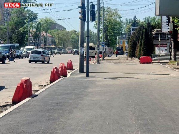 Новий асфальт вже поклали до Пурі Чвені в Кривому Розі
