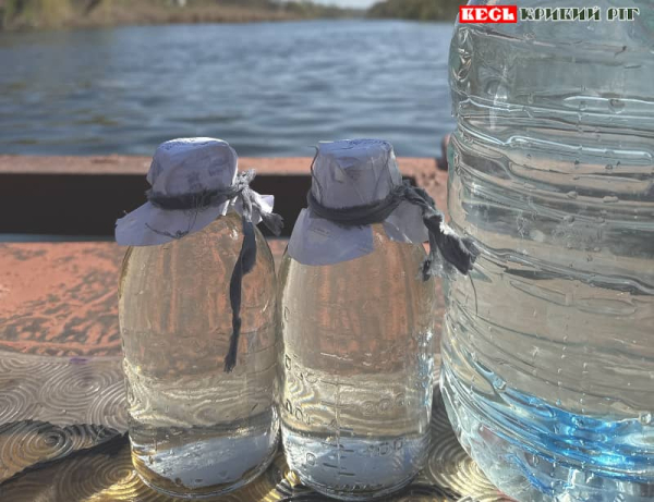 Забір проб води в річці в Кривому Розі
