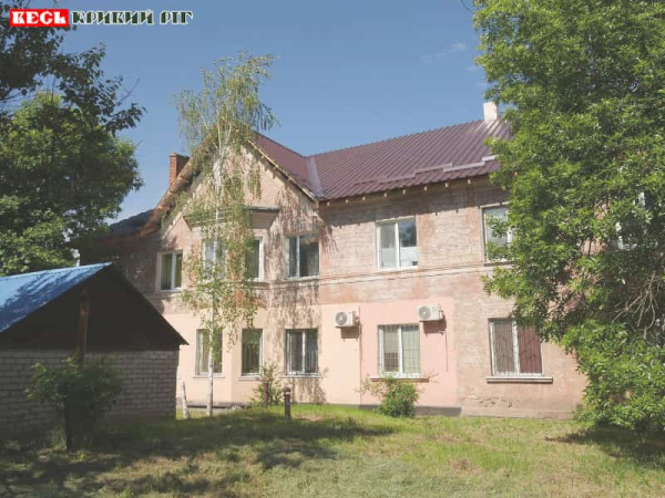 Ремонт даху будинку на вул. Артилеристів в Кривому Розі