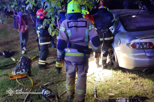 Вчора пізно увечері у Кривому Розі сталася ДТП, в якій постраждали шестеро людей0