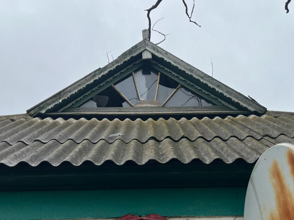 Ворог ударив по Синельниківщині та Нікопольщині: поранена жінка, пошкоджені оселі й магазин1
