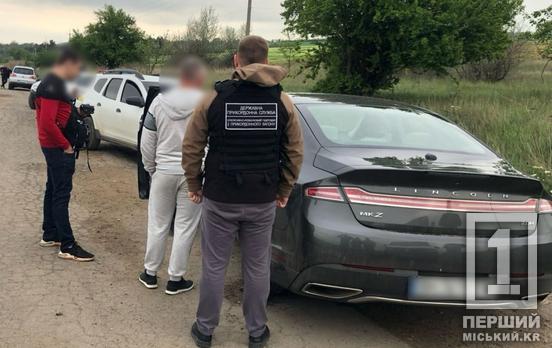 За 36 тис дол та без жодних гарантій: чоловіки з Дніпропетровщини та ще кількох регіонів не змогли потрапити до Молдови