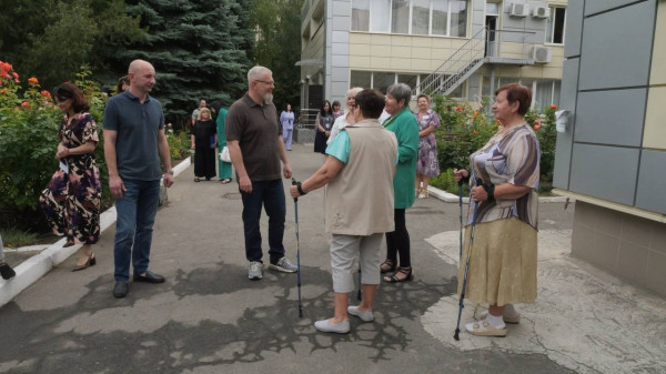 Більш ніж 151 тисячу проднаборів з початку цього року  вже видано: У Кривому Розі триває цьогорічна видача продуктових наборів криворіжцям, які найбільше цього потребують2