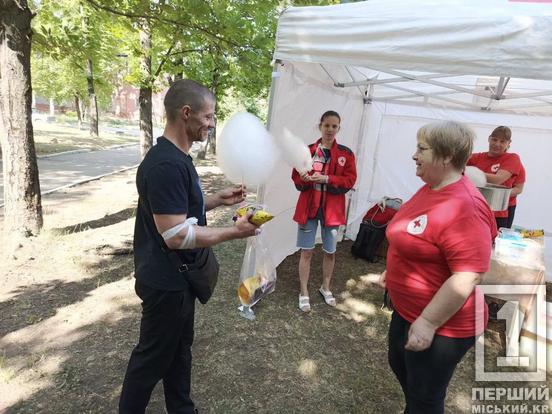 Ділитися кров’ю – більше ніж великий вчинок: Криворізький осередок Червогого Хреста привітав донорів1