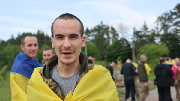 До України з росіського полону повернули чергову групу важкохворих, тяжкопоранених та молоді6