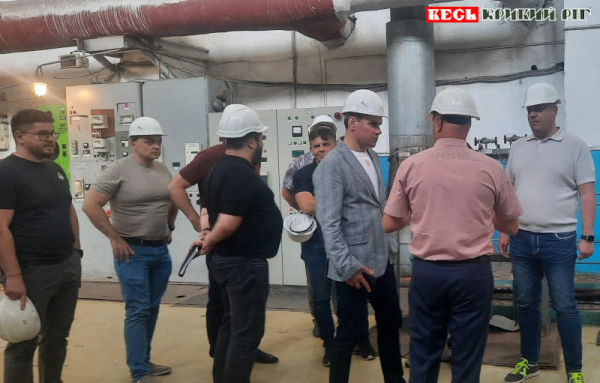 Замміністра Костянтин Ковальчув в котельні Криворізької теплоцентралі