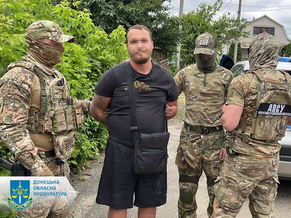 Незаконно вивозив чоловіків за кордон за 9000 доларів: на Дніпропетровщині затримано підозрюваного0