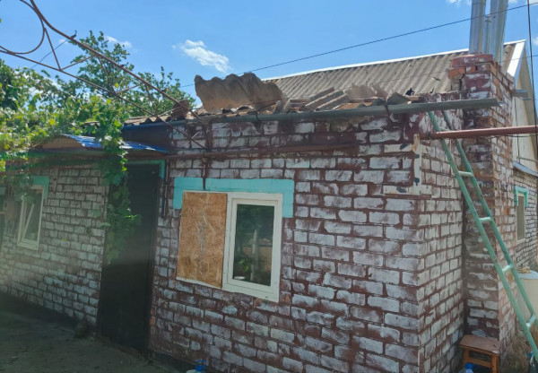 Нікопольщина під ударом: ворог атакував FPV-дронами та артилерією, у Дніпрі – 304 постраждалих через ракетну атаку0