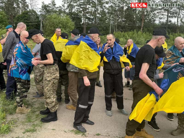 Звільнені з полону важкохворі військовослужбовці