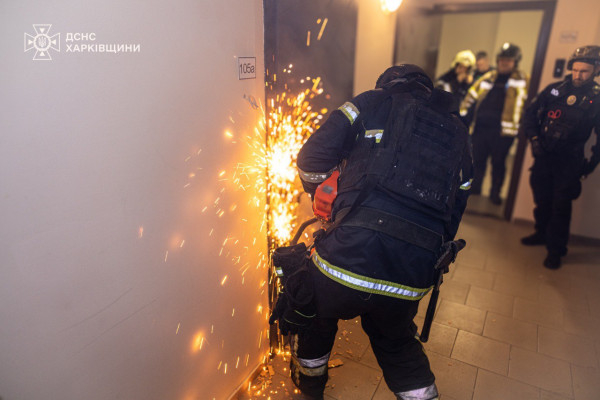 Під масованим ударом російських безпілотників сьогодні вночі опинилися Прилуки і Харків: п'ятеро загиблих, 23 поранених  7