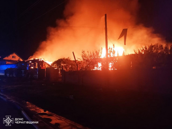 Під масованим ударом російських безпілотників сьогодні вночі опинилися Прилуки і Харків: п'ятеро загиблих, 23 поранених  1