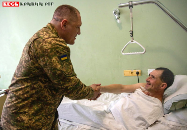 Олександр Півненко відвілав поранених нацгвардійців