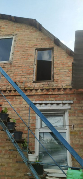 Протягом дня російські окупанти  знову атакували Нікопольщину безпілотниками та з артилерії1