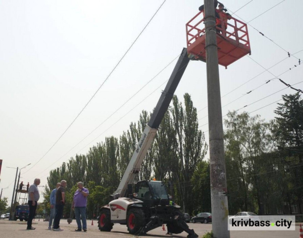 Ремонт триває: у Кривому Розі замінюють контактну мережу на найбільш завантажених маршрутах1