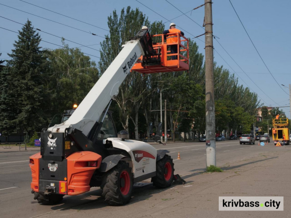 Ремонт триває: у Кривому Розі замінюють контактну мережу на найбільш завантажених маршрутах2