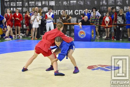 Сильні духом і тілом: четверо криворіжців привезли з ЧУ з самбо високі нагороди1