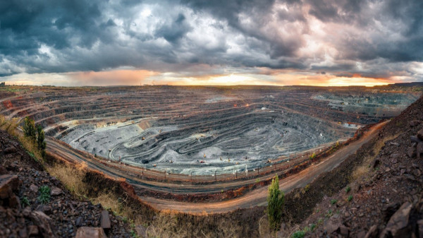 Сьогодні вдень у Кривому Розі  буде гучно від виробничих вибухів0