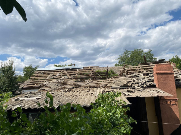 Сьогодні вдень ворог вдарив безпілотниками по Кривому Рогу і Нікопольщині та КАБами по Синельниківському району6