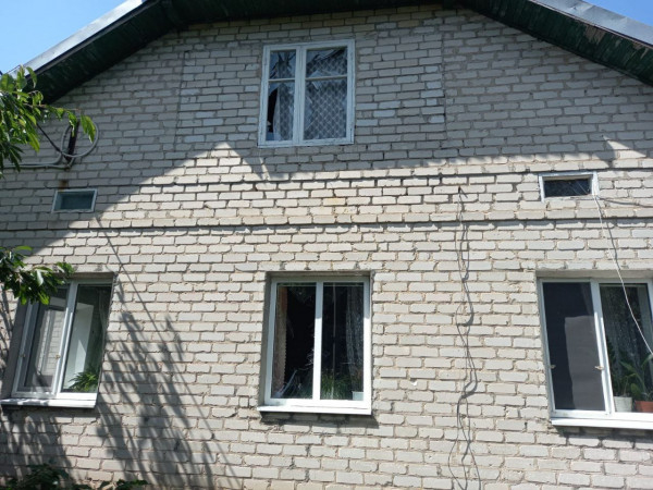 Сьогодні вдень ворог вдарив безпілотниками по Кривому Рогу і Нікопольщині та КАБами по Синельниківському району1
