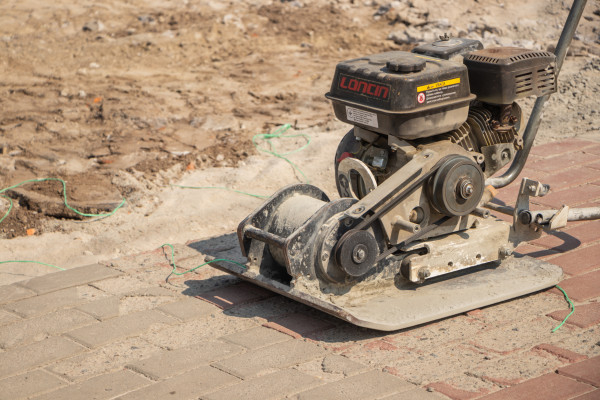 У Дніпрі почали облаштовувати пішохідні зони безбар’єрного маршруту0