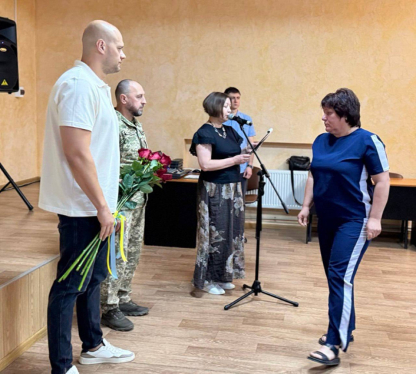 У громаді Криворіжжя передали державні нагороди родинам полеглих захисників3